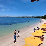 Cabanas Black And White