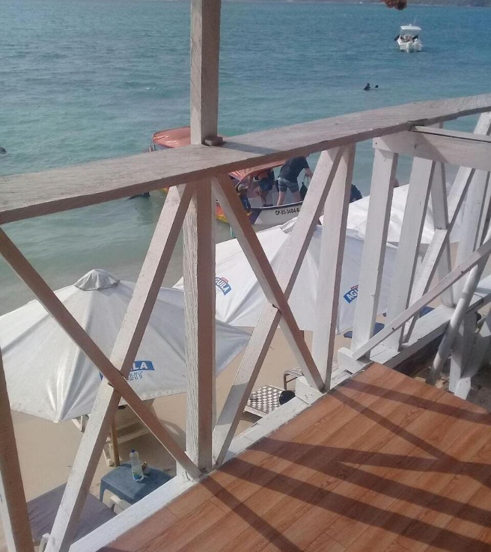 Cabanas Black And White